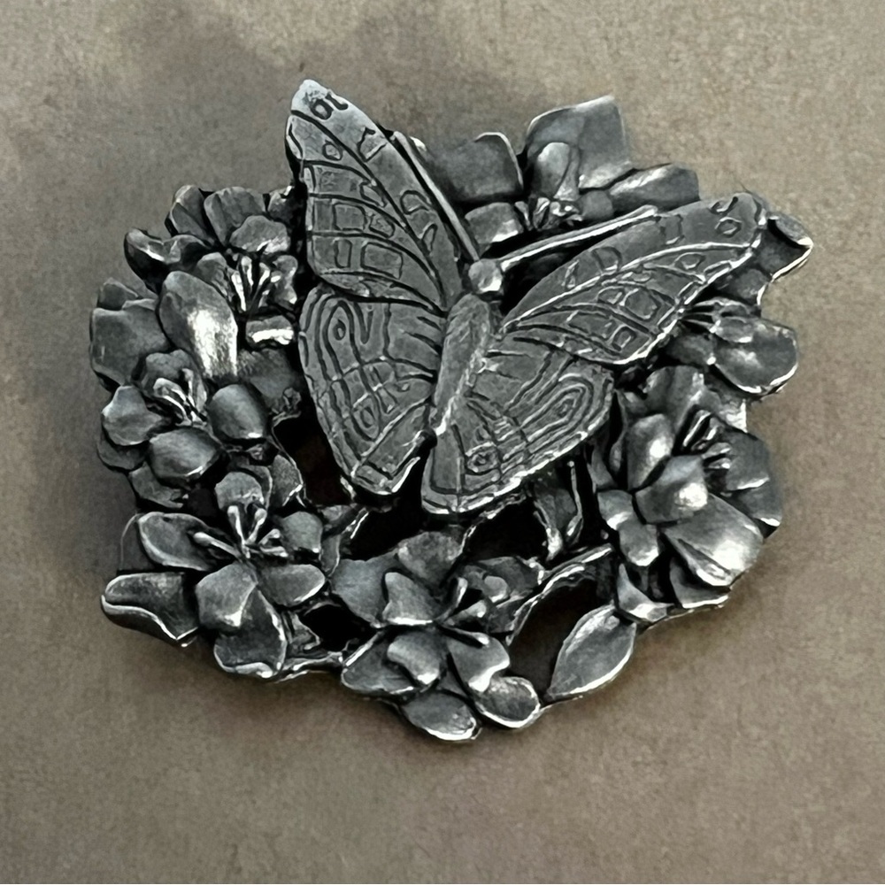 Vintage Birds & Blooms 1998 limited edition pewter brooch